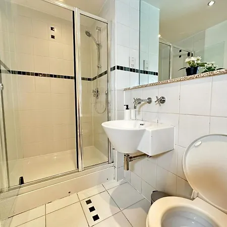 36 Secure Parking 2 Bedr 2 Bath Lux Southside ברמינגהאם